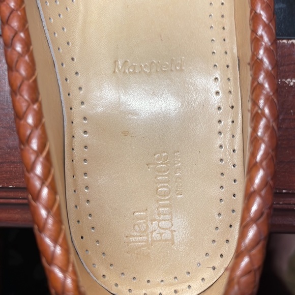 Allen Edmonds Maxfield tassel loafers, size 9D color brown. - Picture 8 of 9